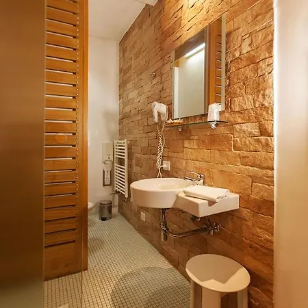 Dal Patricano מלון פרוזינונה