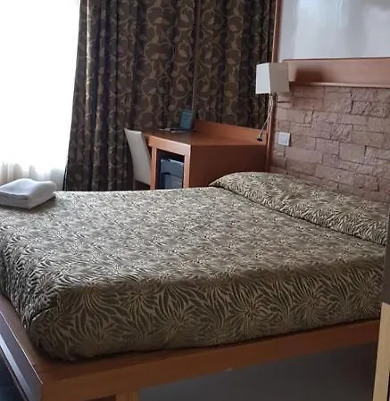 Dal Patricano מלון 3*